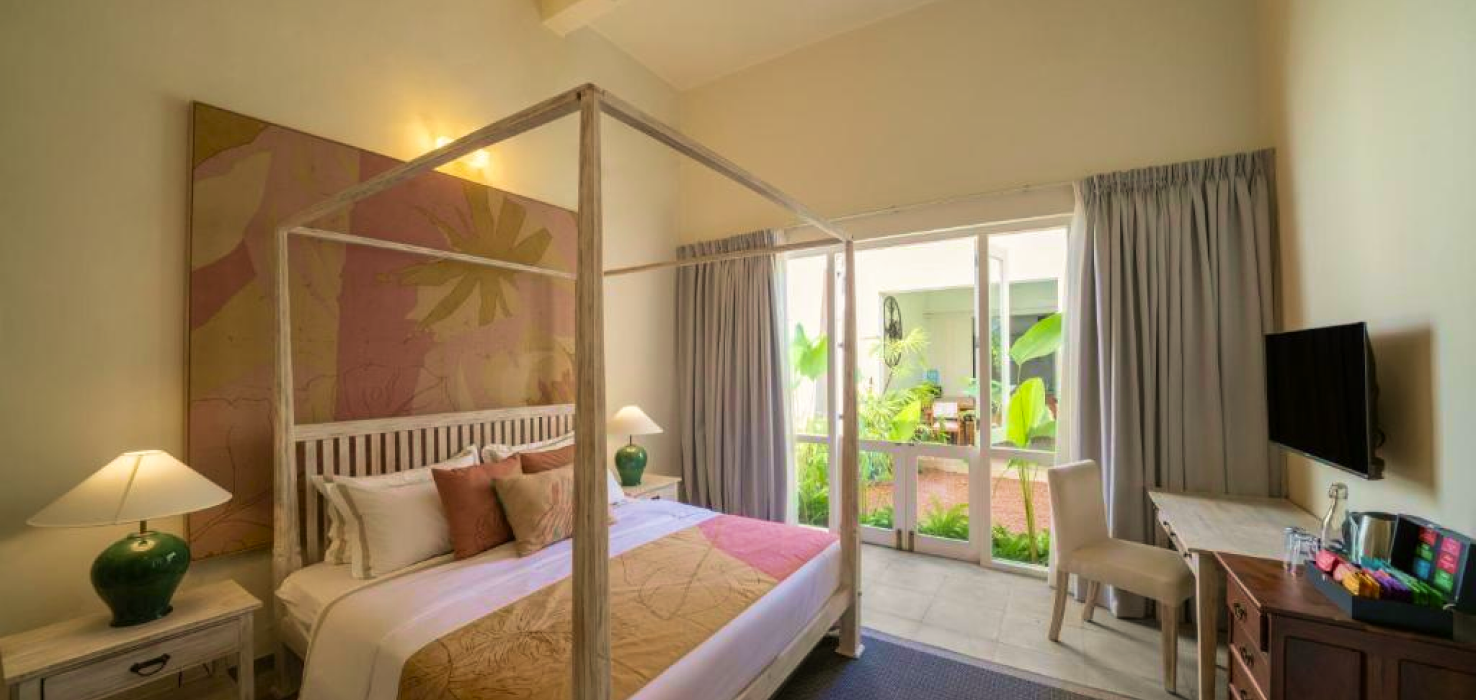 Courtyard Suite With Garden View